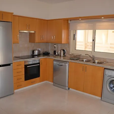 Anthorina 3 فيلة بروتاراس