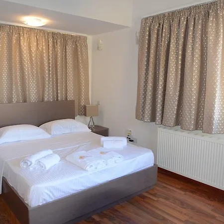 فيلة Anthorina 3 بروتاراس