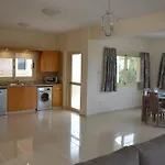 Anthorina 3 * פרוטאראס